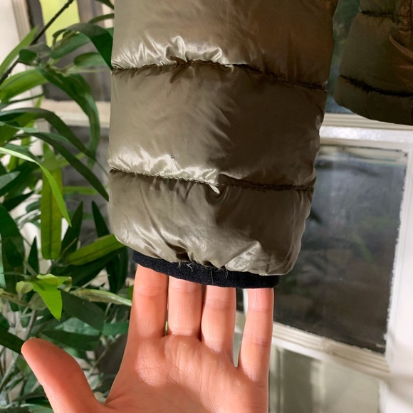 Aritzia Parklife lightweight puffer down jacket - Picture 7 of 8